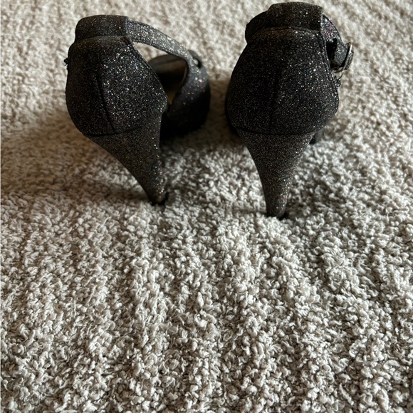 Used glitter high heel shoes 👠 good condition, size 7.5 - Picture 15 of 16